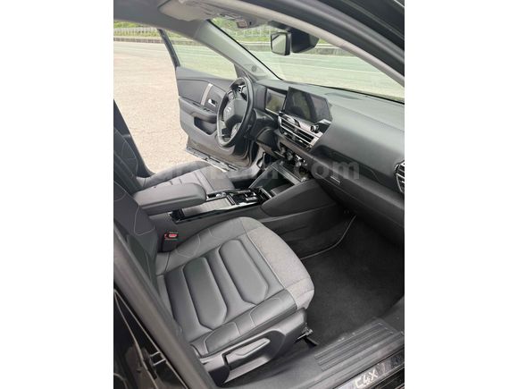 Sahibinden Citroen C4 X 1.2 PureTech Shine 2023 Model 