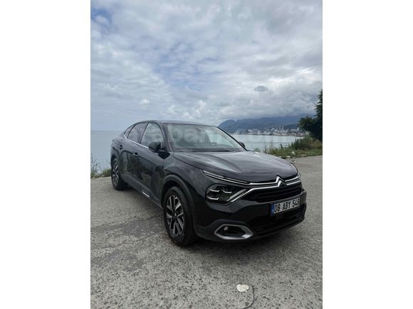 Sahibinden Citroen C4 X 1.2 PureTech Shine 2023 Model 