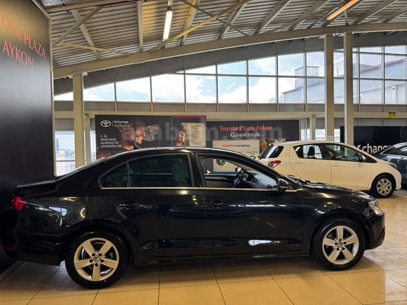 2013 VOLKSWAGEN JETTA 1.4 TSI HIGHLINE DSG
