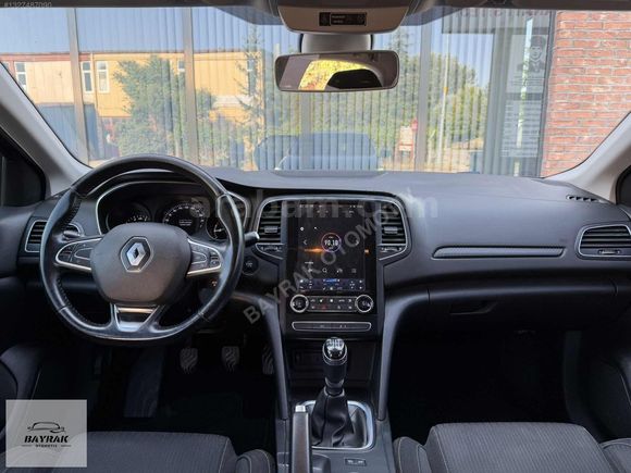 2017 RENAULT MEGANE 110 BİN KM