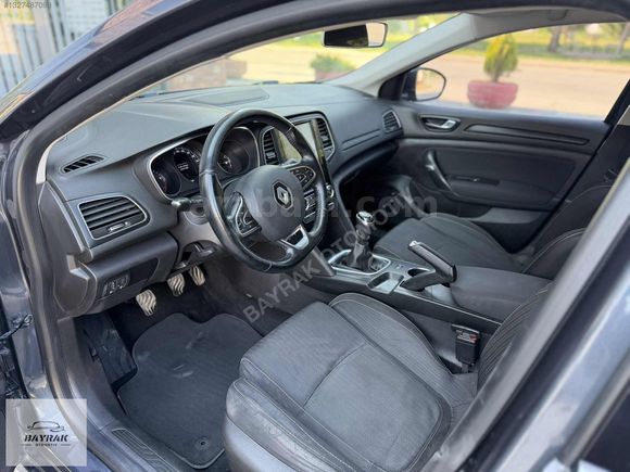 2017 RENAULT MEGANE 110 BİN KM
