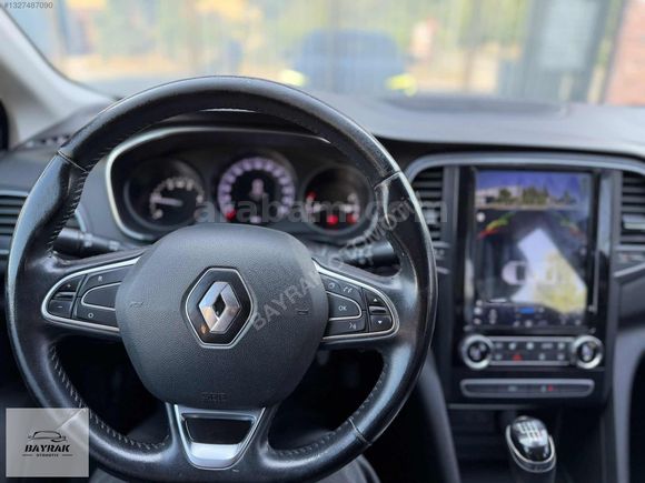 2017 RENAULT MEGANE 110 BİN KM