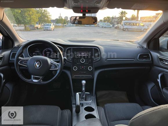 SUNGUROĞLU GARAGE'DEN 2018 RENAULT MEGANE 1.5DCI TOUCH EDC