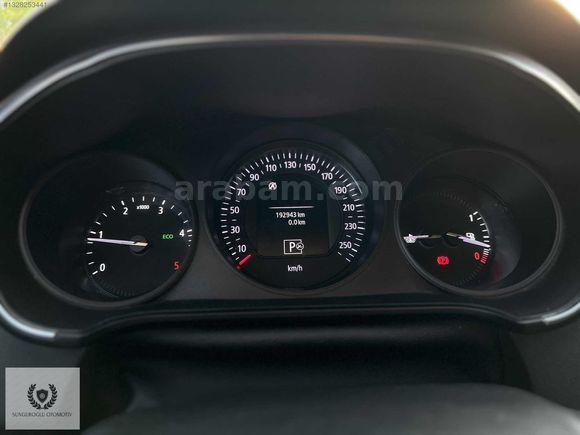 SUNGUROĞLU GARAGE'DEN 2018 RENAULT MEGANE 1.5DCI TOUCH EDC