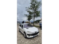 Sahibinden Peugeot 206 1.4 HDi X-line 2004 Model  370.000 km Beyaz