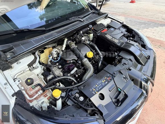 ÖZTEK RENAULT MEGANE 1.5 DCİ TOUCH HATASIZ TESLA - İÇ AMBİYANS