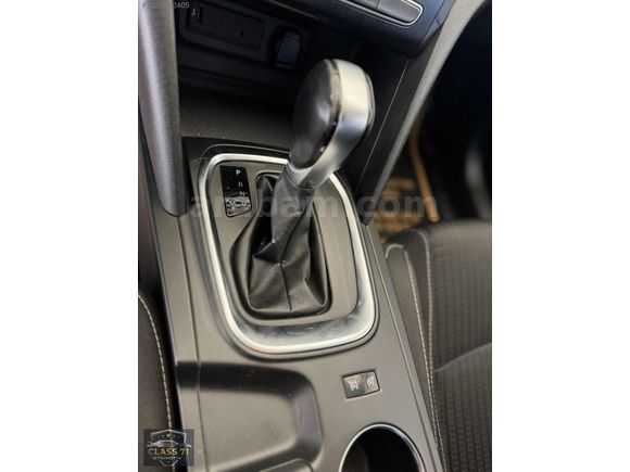 CLASS 71'DEN|2018 MEGANE 4 TOUCH PAKET 2 PARÇA BOYALI