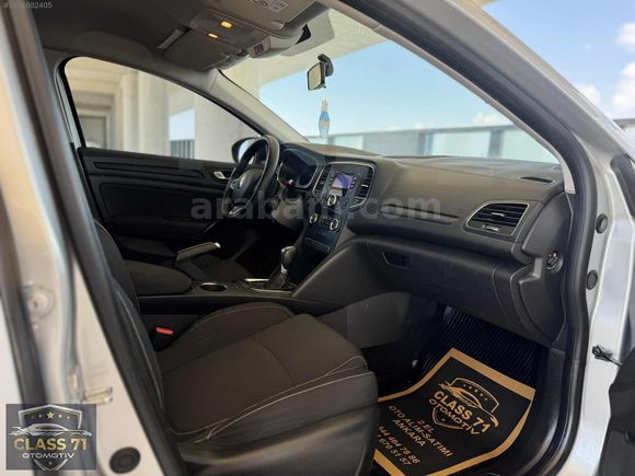 CLASS 71'DEN|2018 MEGANE 4 TOUCH PAKET 2 PARÇA BOYALI