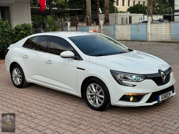 GÜNDEM'DEN 2017 DİZEL OTOMATİK TOUCH PAKET MEGANE4