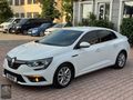 GÜNDEM'DEN 2017 DİZEL OTOMATİK TOUCH PAKET MEGANE4