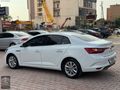 GÜNDEM'DEN 2017 DİZEL OTOMATİK TOUCH PAKET MEGANE4