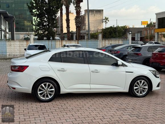 GÜNDEM'DEN 2017 DİZEL OTOMATİK TOUCH PAKET MEGANE4