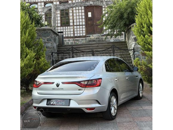 VOLCAR'S 2017 MODEL RENAULT MEGANE