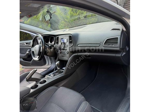 VOLCAR'S 2017 MODEL RENAULT MEGANE