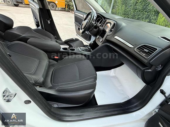 2017 Megane 1.5 DCI Touch EDC GERİ GÖRÜŞ+TESLA EKRAN OTOMATİK