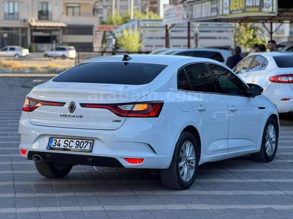 CSB Auto'dan Hatasız Megane 4
