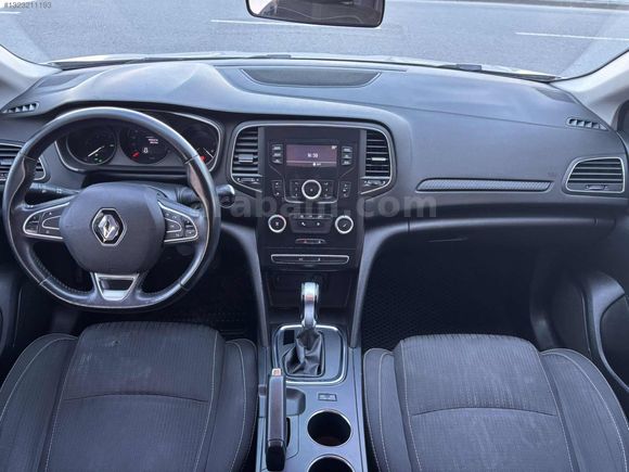 YENİ MUAYENELİ DİZEL OTOMATİK MEGANE