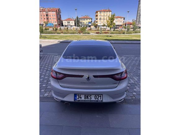 YENİ MUAYENELİ DİZEL OTOMATİK MEGANE