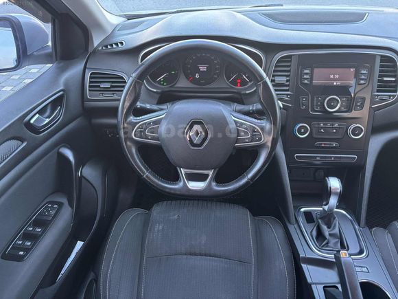 YENİ MUAYENELİ DİZEL OTOMATİK MEGANE