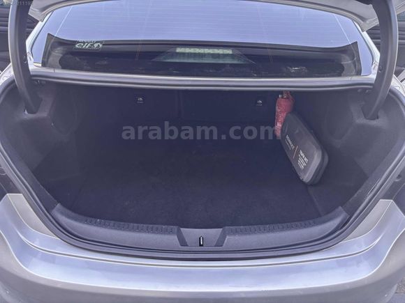 YENİ MUAYENELİ DİZEL OTOMATİK MEGANE