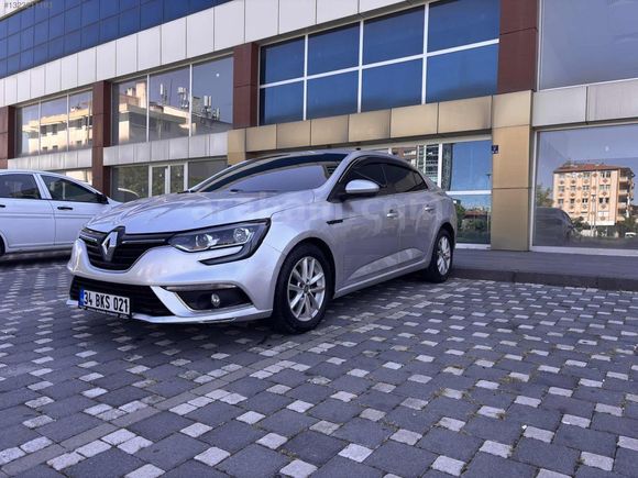 YENİ MUAYENELİ DİZEL OTOMATİK MEGANE