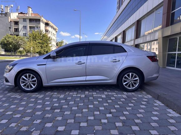 YENİ MUAYENELİ DİZEL OTOMATİK MEGANE