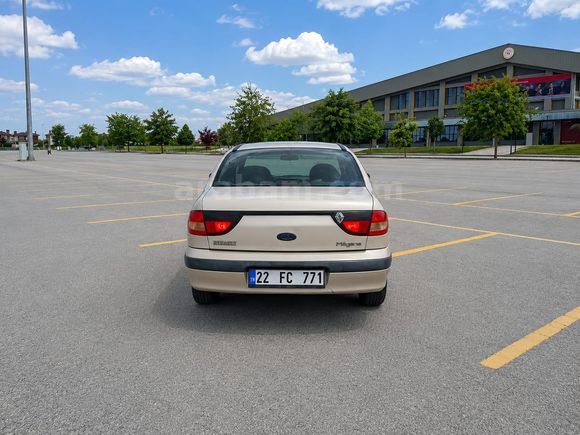 Sahibinden Renault Megane 2.0 RXT 1998 Model