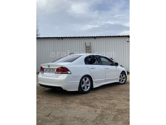 Sahibinden Honda Civic 1.6i VTEC Elegance 2010 Model 