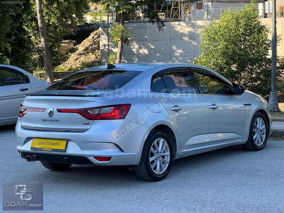 2017 MODEL MEGANE 1.5 DCI TOUCH OTOMATİK DEĞİŞENSİZ