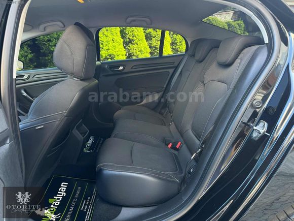 OTORİTE 2017 RENAULT MEGANE 1.5 DCİ TOUCH+BLUETOOTH+AUTO HOLD