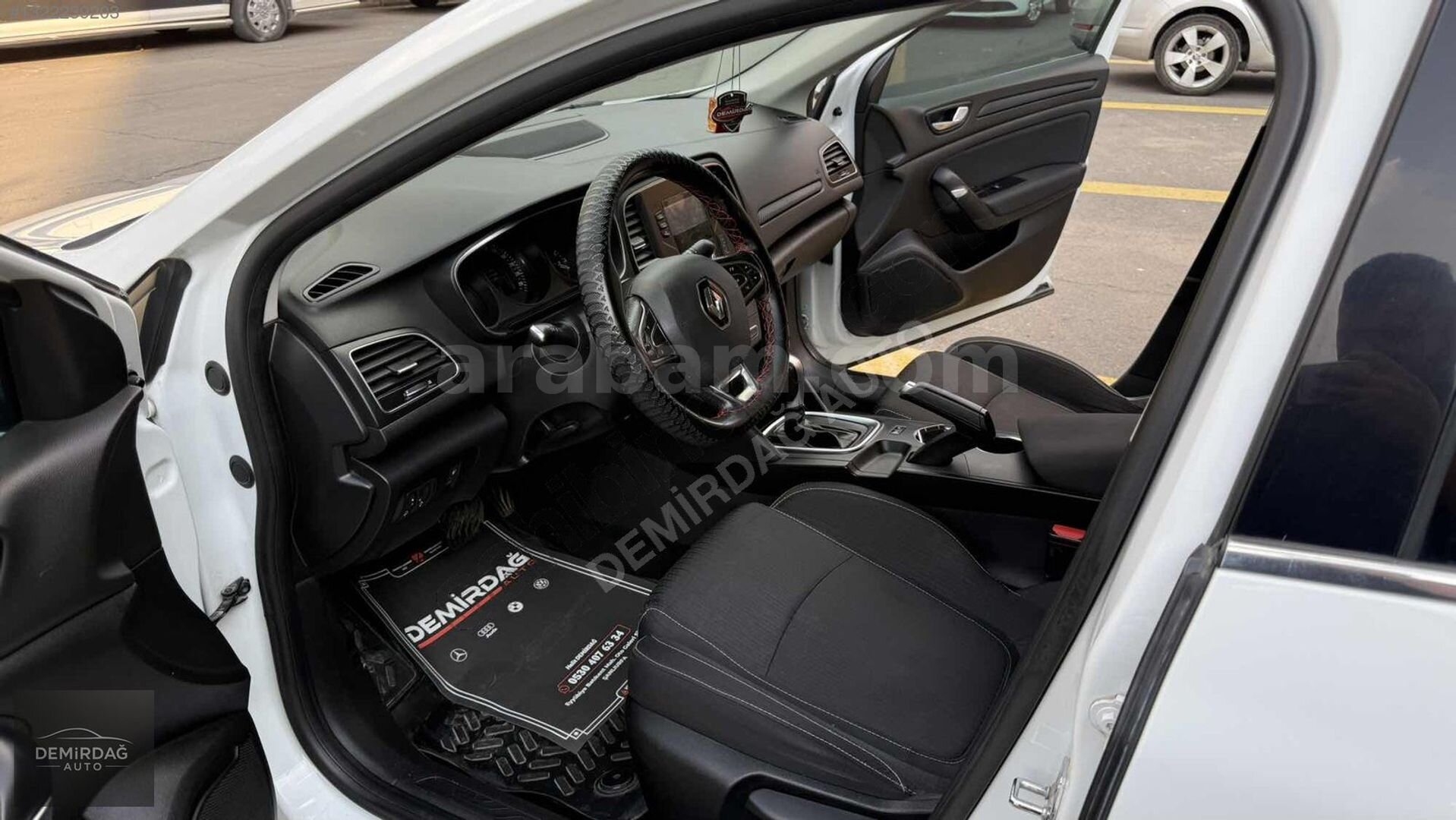 Galeriden Renault Megane 1.5 dCi Touch 2017 Model Şanlıurfa 188.000 km Beyaz 7