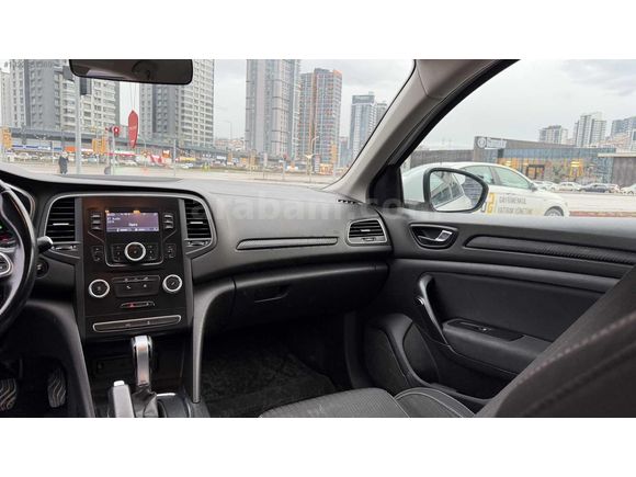 2017 MODEL-DEĞİŞENSİZ-138 km'de-TOUCH-DİZEL-OTOMATİK
