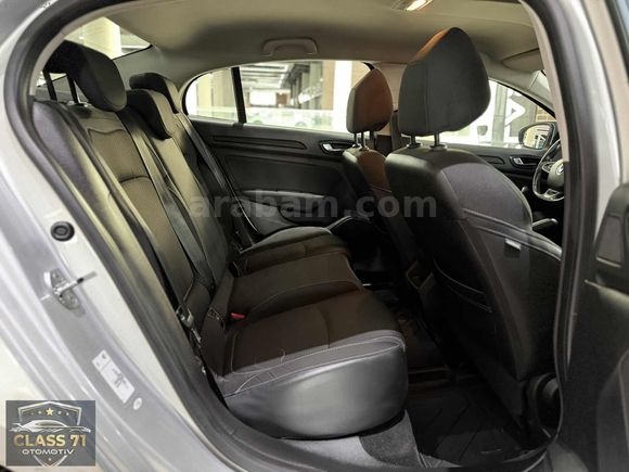 CLASS 71'DEN|2018 MEGANE 4 1.5 DCİ TOUCH PAKET OTOMATİK