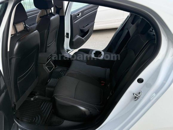2018 CIKIŞLI COK TEMİZ HATASIZ AYARINDA AİLE ARACI