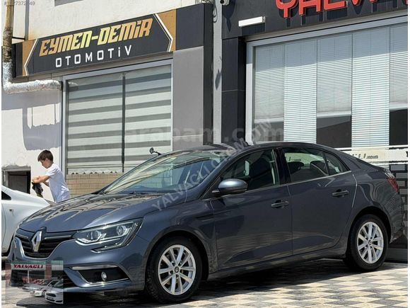 2017 Hatasız ! 165.000 Km_MEGANE 1.5DCİ_110BG_TOUCH_EDC