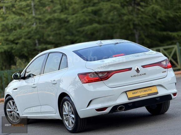 HATASIZ BOYASIZ MEGANE DÜŞÜK KM