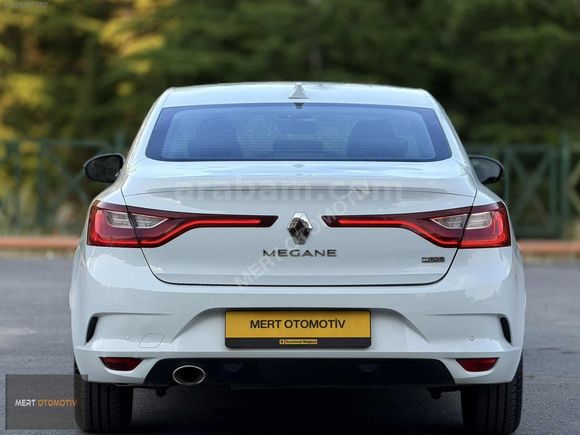 HATASIZ BOYASIZ MEGANE DÜŞÜK KM