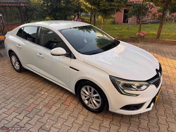 BOYASIZ 151.000km HATASIZ MEGANE