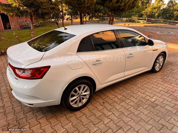 BOYASIZ 151.000km HATASIZ MEGANE