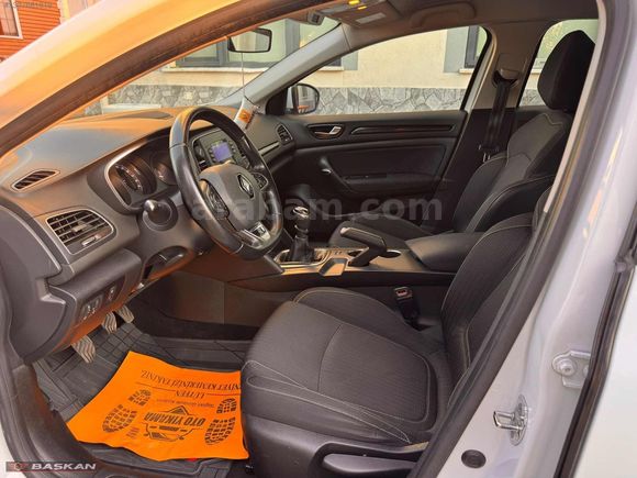 BOYASIZ 151.000km HATASIZ MEGANE