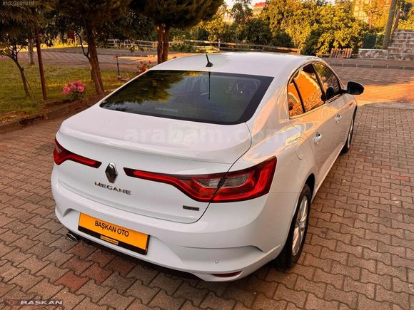 BOYASIZ 151.000km HATASIZ MEGANE