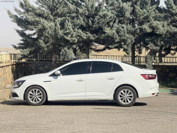 M-MECE AUTO/MEGANE4/HATASIZ BOYASIZ/176.000KM'DE