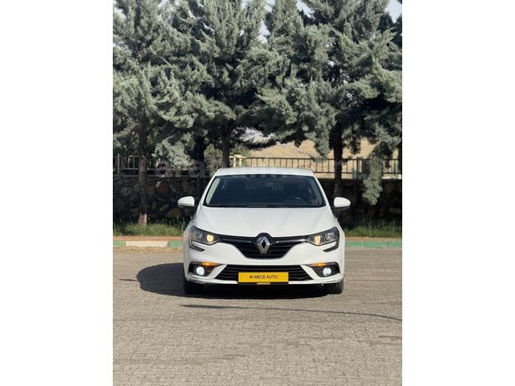 M-MECE AUTO/MEGANE4/HATASIZ BOYASIZ/176.000KM'DE