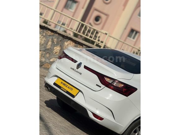 M-MECE AUTO/MEGANE4/HATASIZ BOYASIZ/176.000KM'DE