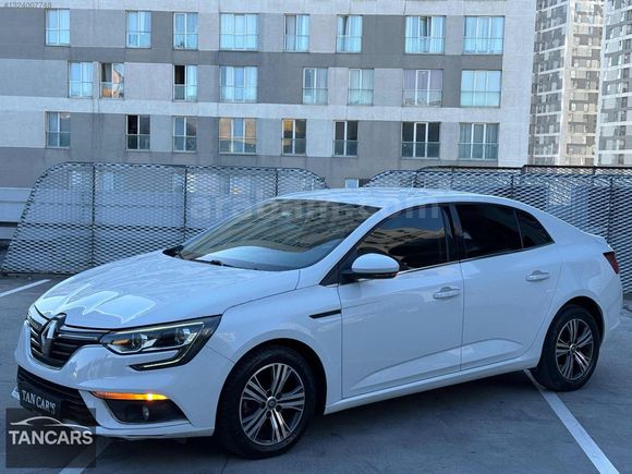 TAN CAR'S DAN 2019 DAN RENAULT MEGNE TOUCH DEĞİŞENSİZ