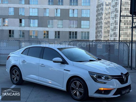 TAN CAR'S DAN 2019 DAN RENAULT MEGNE TOUCH DEĞİŞENSİZ