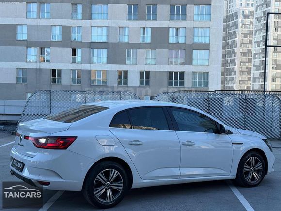TAN CAR'S DAN 2019 DAN RENAULT MEGNE TOUCH DEĞİŞENSİZ