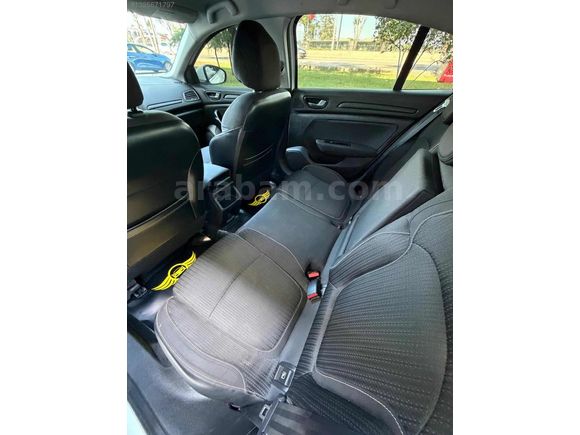 2017 168000KM DİZEL OTOMATİK RENAULT MEGANE4 TOUCH