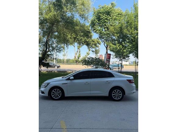 2017 168000KM DİZEL OTOMATİK RENAULT MEGANE4 TOUCH