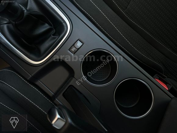 EYD RENAULT MEGANE 1.5 DİZEL 128 KM HATASIZ BOYASIZ